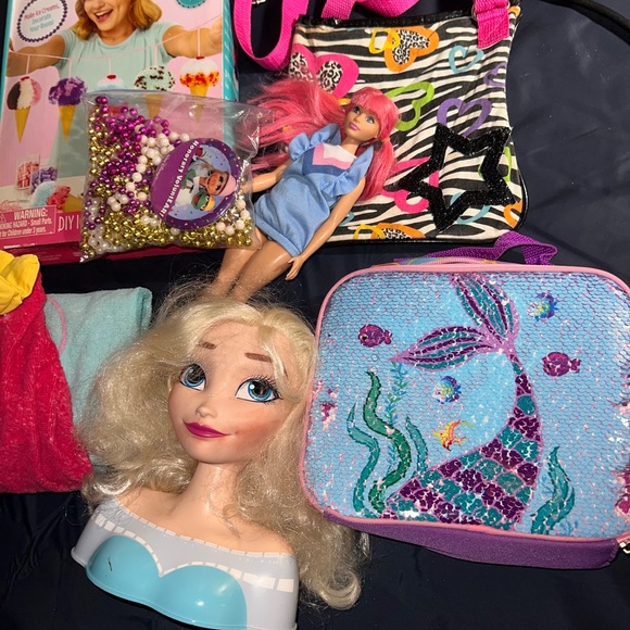 Mixed bundle for a girl - Picture 3 of 5